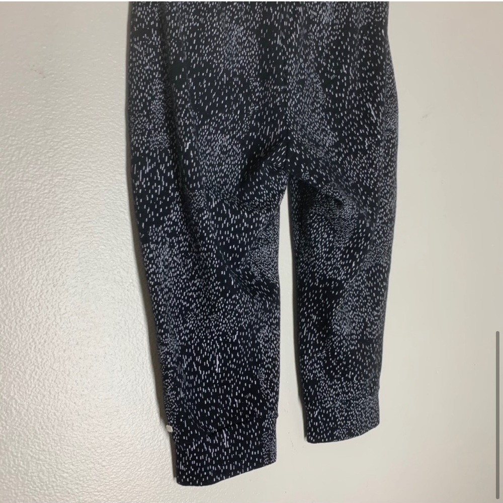 Fabletics Hamilton Capri Foldover Sweatpants Blac… - image 7